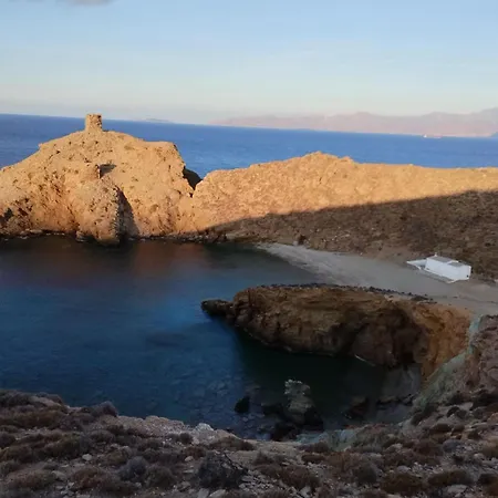 Andros Country Makrotándalon
