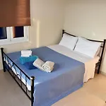 Holiday home Andros Country *